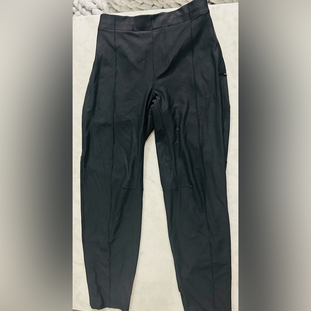 Men's Lululemon Knit Training Pants NEW